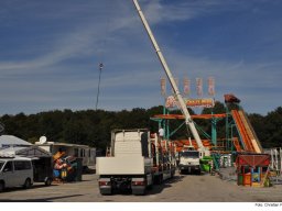 Fotos des Aufbaus des Ingolstädter Herbstvolksfestes 2024