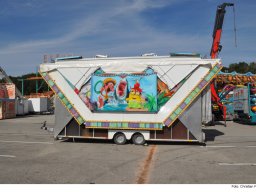 Fotos des Aufbaus des Ingolstädter Herbstvolksfestes 2024