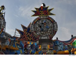 Fotos des Aufbaus des Ingolstädter Herbstvolksfestes 2024