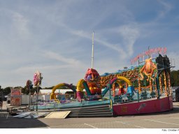 Fotos des Aufbaus des Ingolstädter Herbstvolksfestes 2024