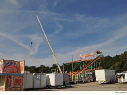 Fotos des Aufbaus des Ingolstädter Herbstvolksfestes 2024