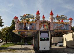 Fotos des Aufbaus des Ingolstädter Herbstvolksfestes 2024